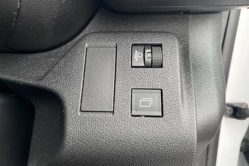 Used Vauxhall Combo Electric 2024 for sale - 76853284: Photo 36