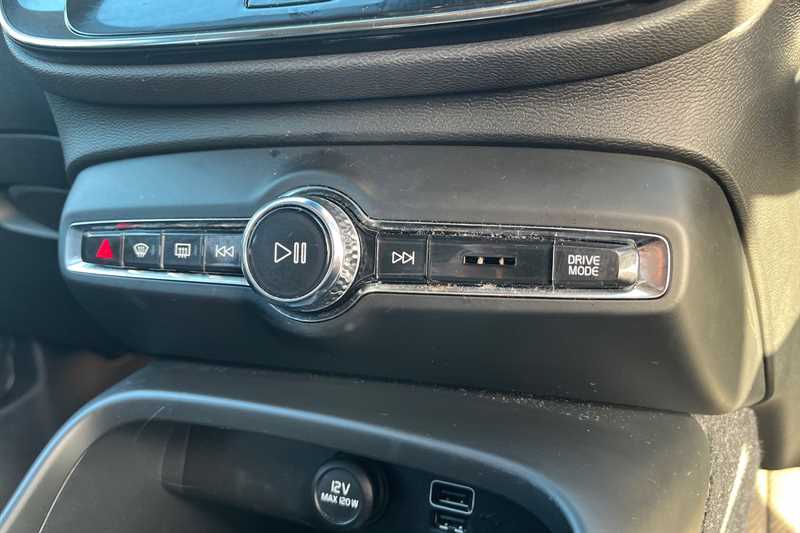 Used Volvo XC40 2018 for sale - 76945059: Photo 15