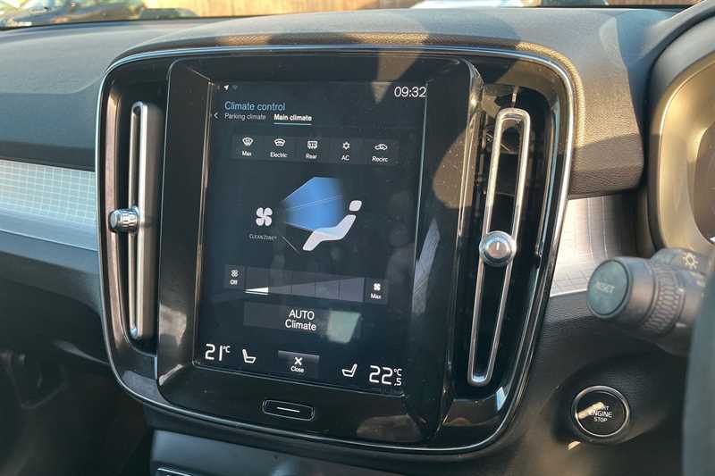 Used Volvo XC40 2018 for sale - 76945059: Photo 17