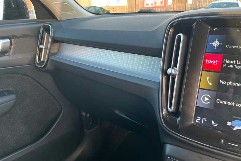 Used Volvo XC40 2018 for sale - 76945059: Photo 40