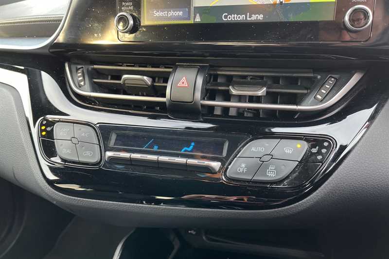 Used Toyota C-HR 2020 for sale - 77914803: Photo 15