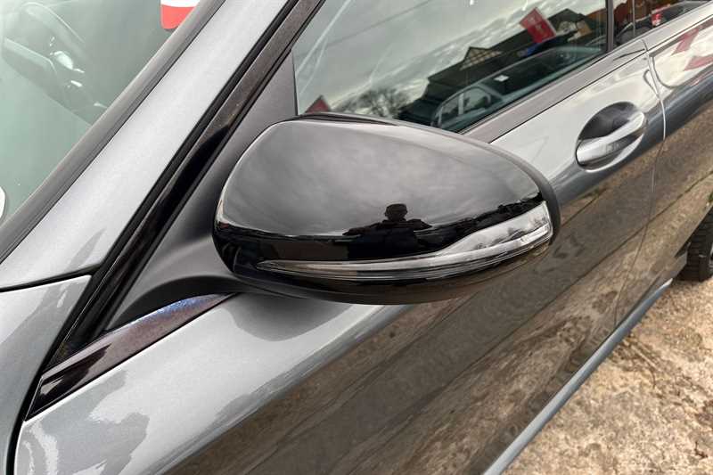 Used Mercedes-Benz C Class 2020 for sale - 76876179: Photo 35