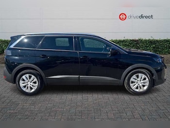 Used Peugeot 5008 2023 for sale - 79523336: Photo