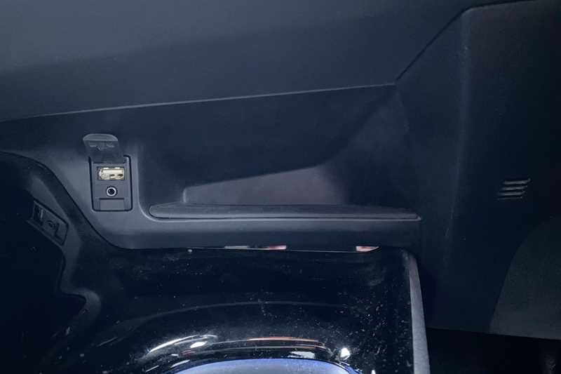 Used Toyota C-HR 2018 for sale - 77930398: Photo 39