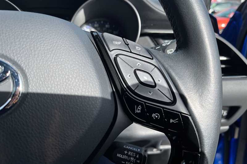 Used Toyota C-HR 2022 for sale - 77929863: Photo 22