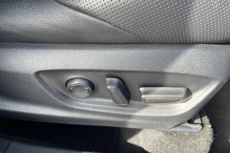 Used Toyota C-HR 2022 for sale - 77929863: Photo 26