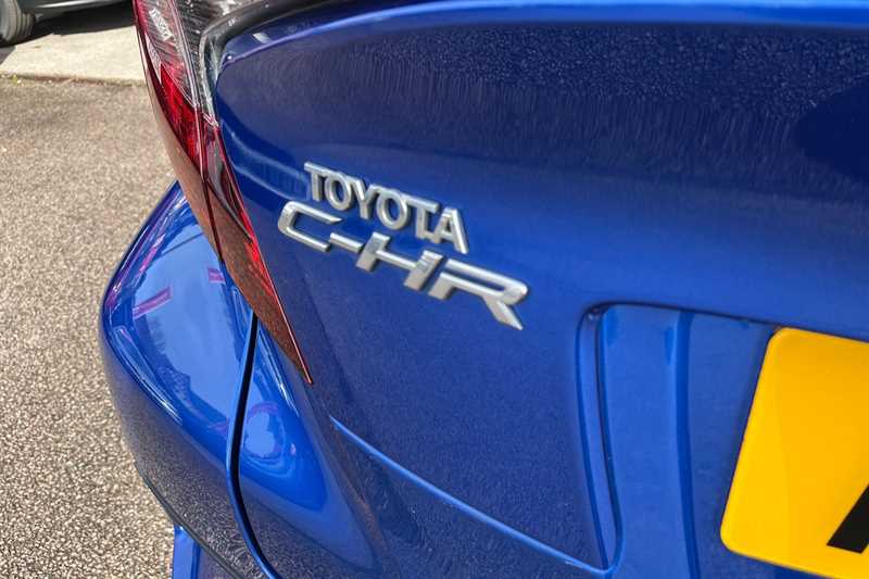 Used Toyota C-HR 2022 for sale - 77929863: Photo 30