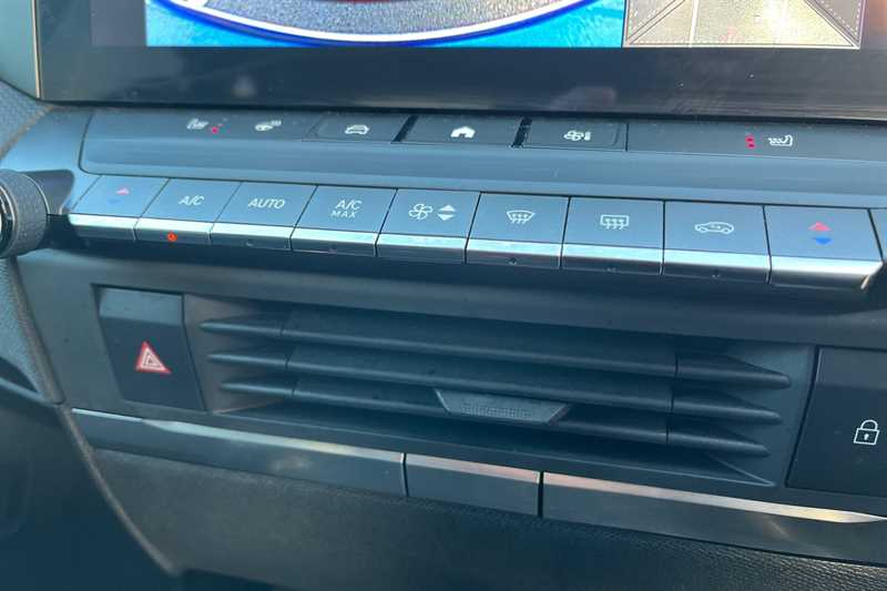 Used Vauxhall Astra 2024 for sale - 77863273: Photo 15