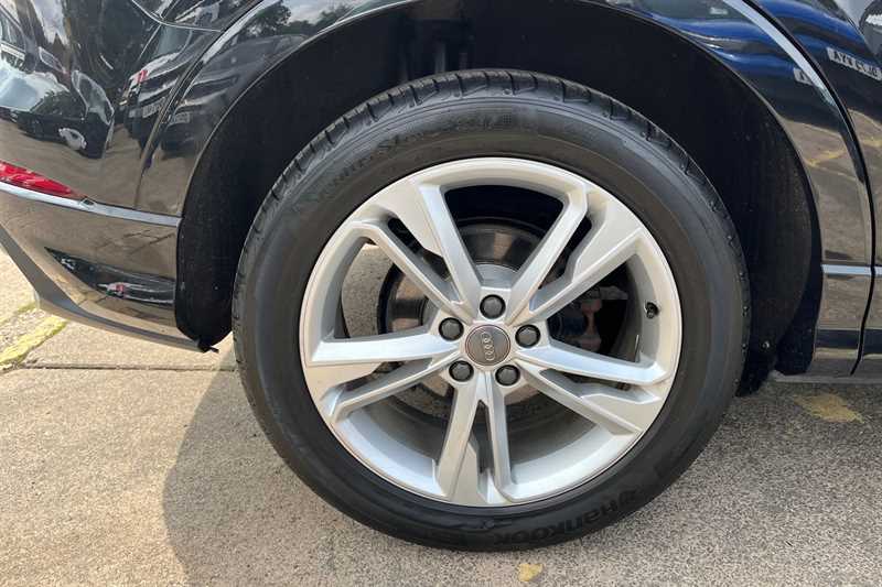 Used Audi Q3 2019 for sale - 76530000: Photo 10