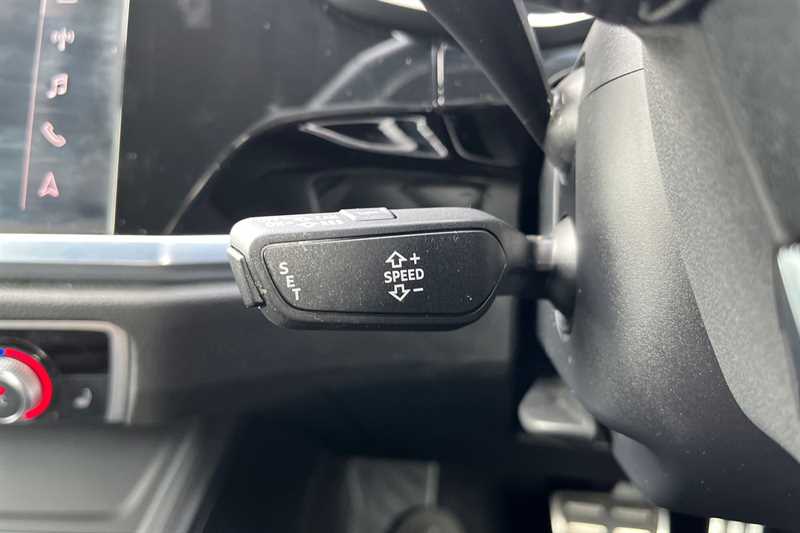 Used Audi Q3 2019 for sale - 76530000: Photo 40