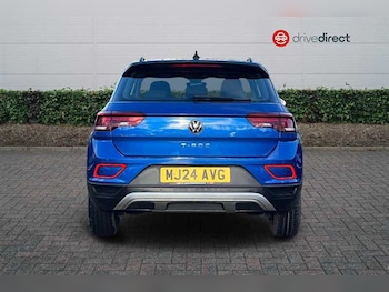 Used Volkswagen T-Roc 2024 for sale - 77362851: Photo