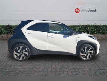 Used Toyota Aygo X 2024 for sale - 76176496: Photo 2