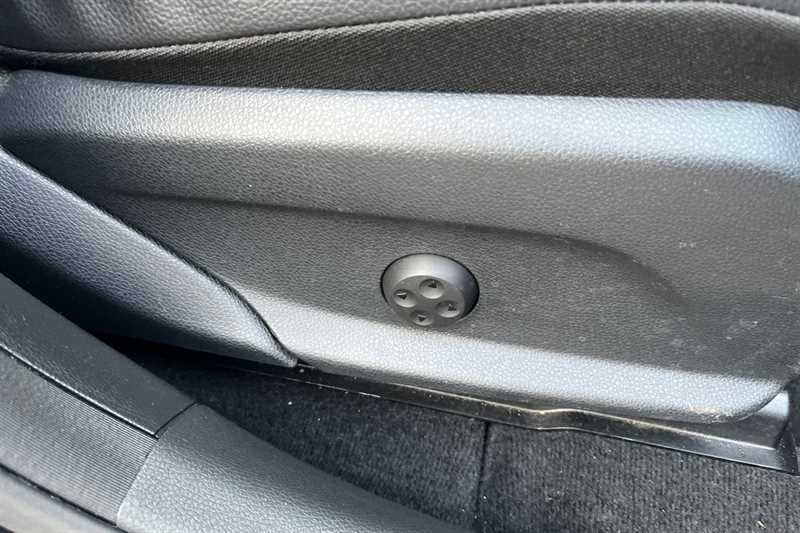 Used Mercedes-Benz GLC for sale - 76529727: Photo 26