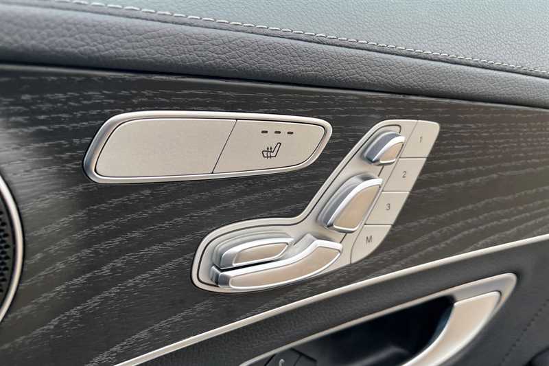 Used Mercedes-Benz C Class 2020 for sale - 76890883: Photo 36