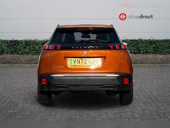 Used Peugeot E-2008 2023 for sale - 77757542: Photo