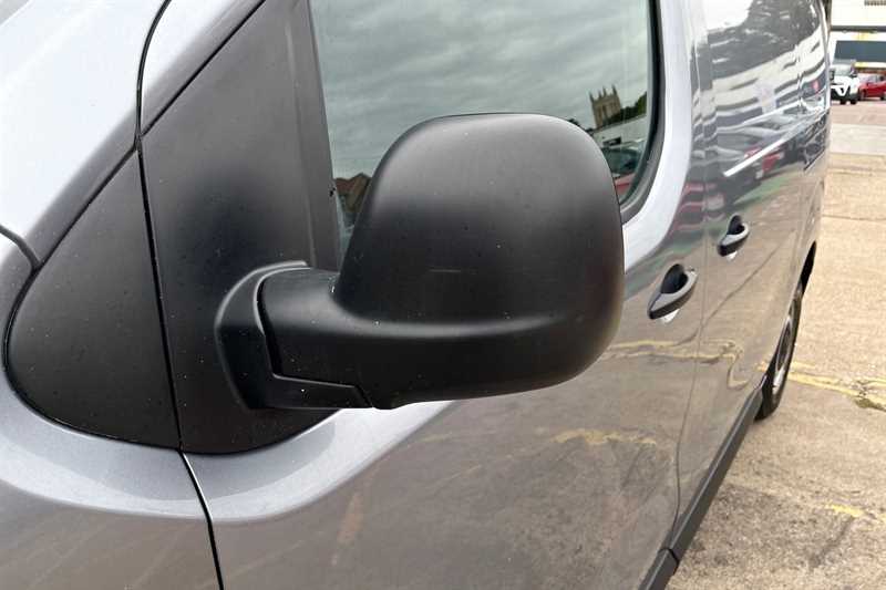 Used Vauxhall Vivaro for sale - 76857252: Photo 35