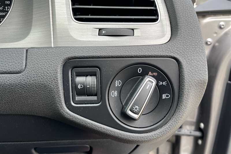 Used Volkswagen Golf 2016 for sale - 77886672: Photo 39