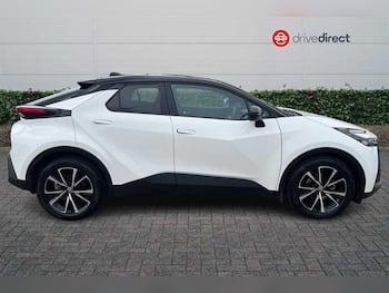 Used Toyota C-HR 2024 for sale - 79701240: Photo