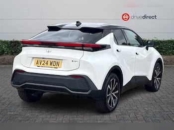 Used Toyota C-HR 2024 for sale - 79701240: Photo
