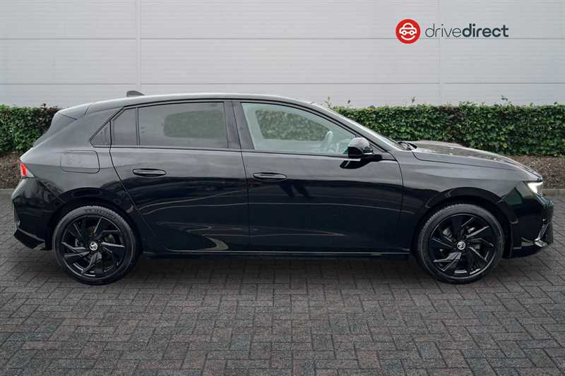 Used Vauxhall Astra 2024 for sale - 76956844: Photo 2