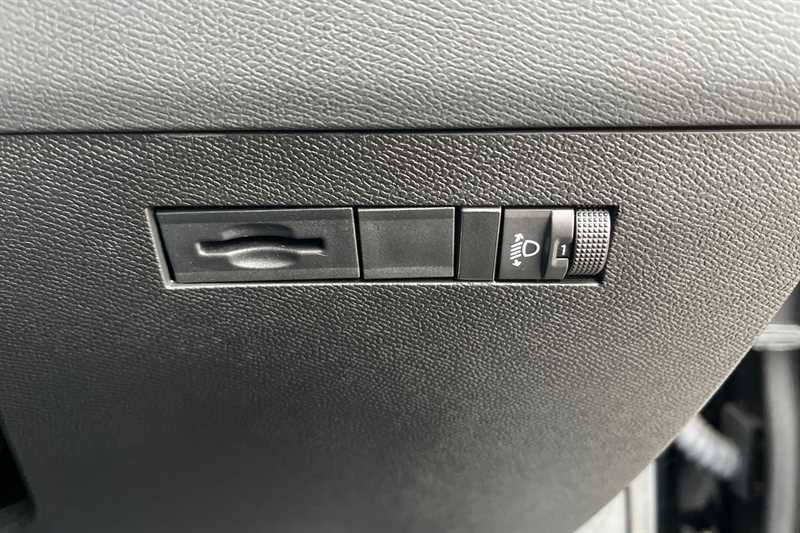 Used Vauxhall Astra 2024 for sale - 76956844: Photo 37