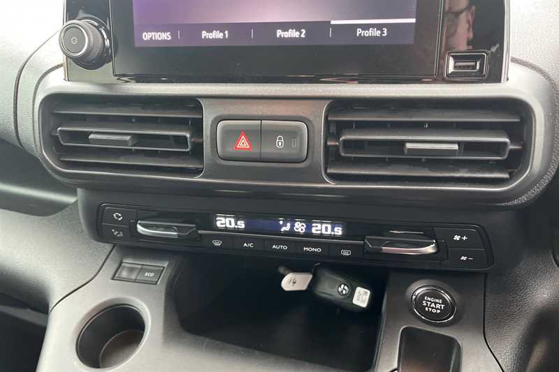 Used Vauxhall Combo Life 2022 for sale - 76489387: Photo 15