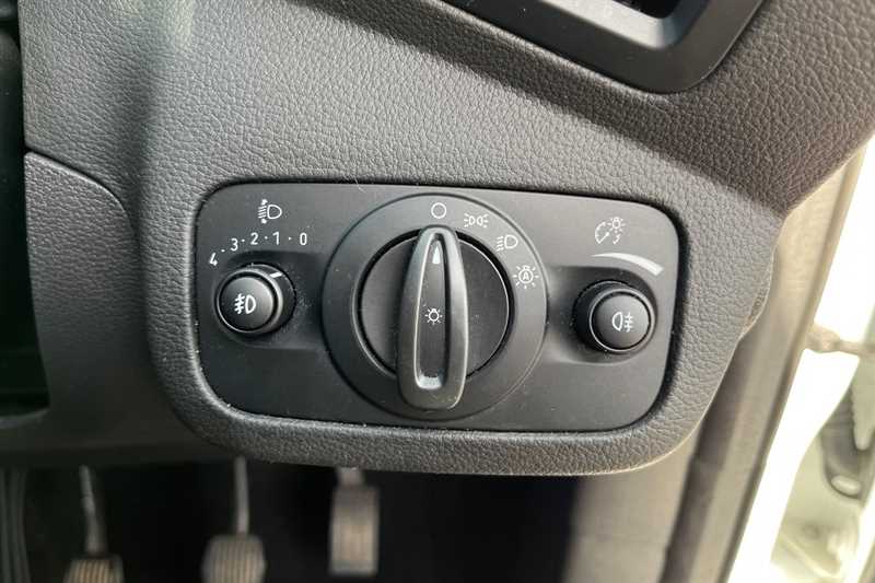 Used Ford Kuga 2017 for sale - 76945217: Photo 37