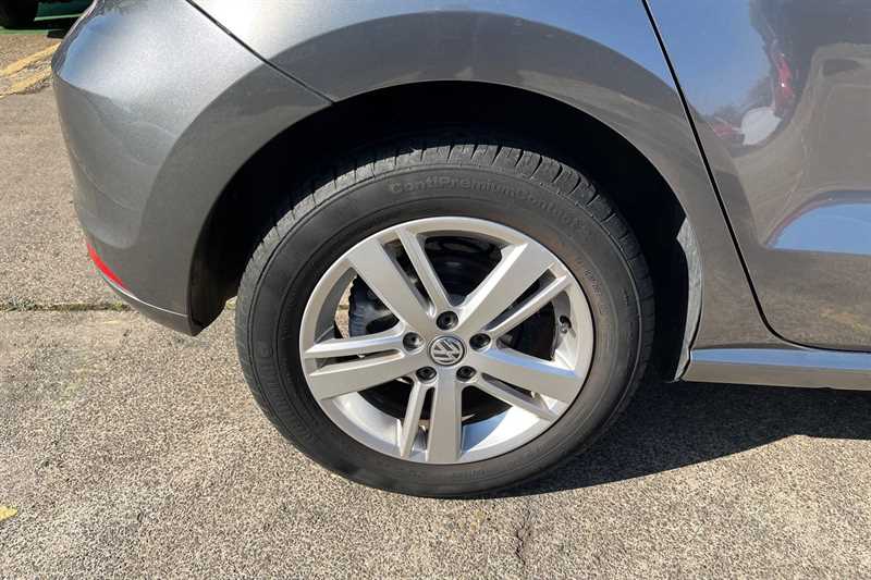 Used Volkswagen Polo 2017 for sale - 76955949: Photo 12