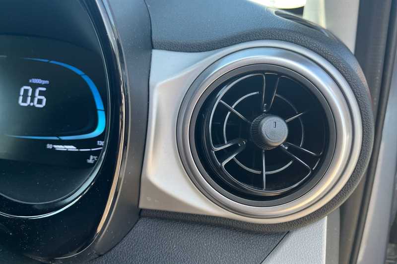 Used Hyundai i10 2024 for sale - 78188307: Photo 36