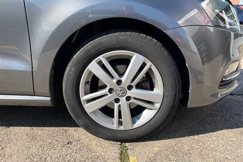 Used Volkswagen Polo 2017 for sale - 76524340: Photo 9