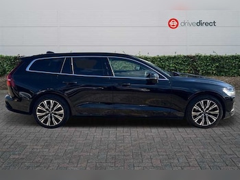 Used Volvo V60 2022 for sale - 76851989: Photo