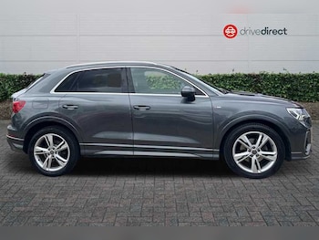 Used Audi Q3 2020 for sale - 76956860: Photo