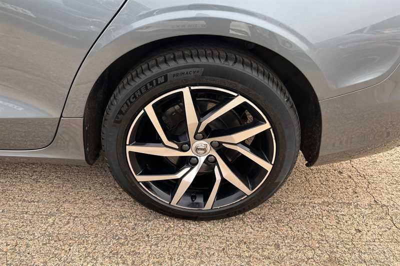 Used Volvo V60 2020 for sale - 76124985: Photo 11