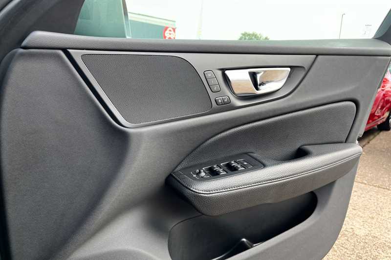 Used Volvo V60 2020 for sale - 76124985: Photo 16