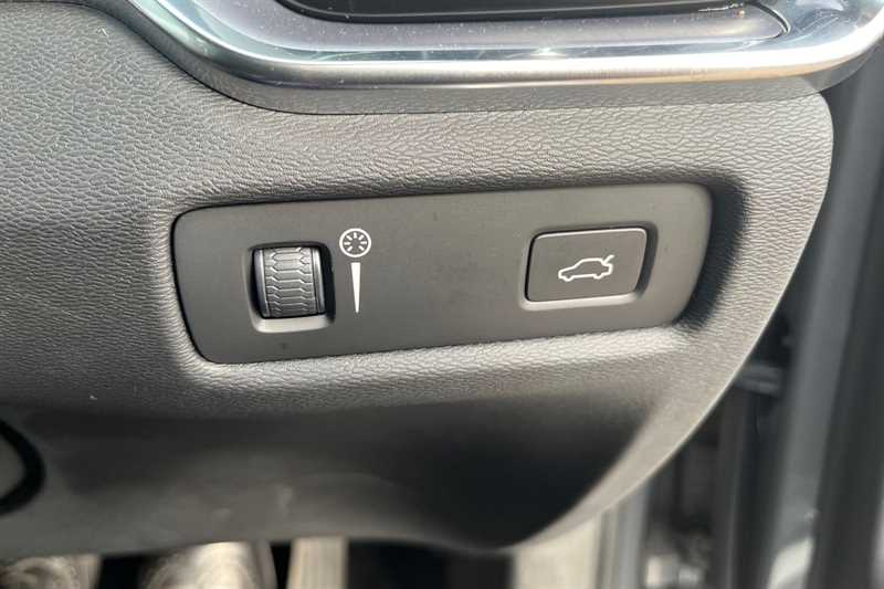 Used Volvo V60 2020 for sale - 76124985: Photo 38