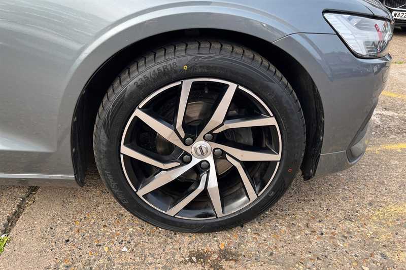 Used Volvo V60 2020 for sale - 76124985: Photo 9