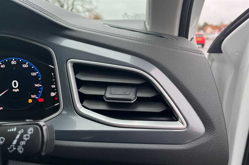 Used Volkswagen T-Roc 2022 for sale - 77317520: Photo 36