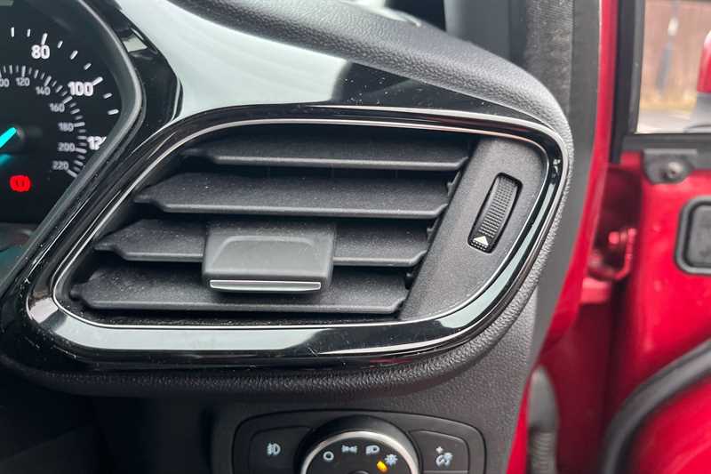 Used Ford Fiesta 2017 for sale - 76955823: Photo 38