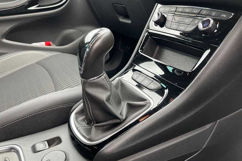 Used Vauxhall Astra for sale - 77863771: Photo 38