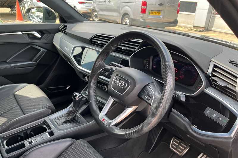 Used Audi Q3 2019 for sale - 76746938: Photo 13