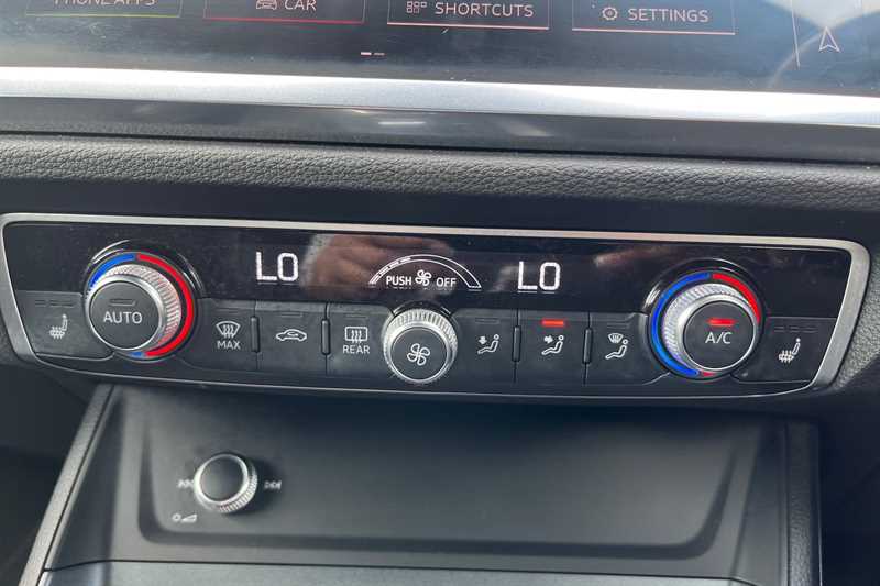 Used Audi Q3 2019 for sale - 76746938: Photo 15