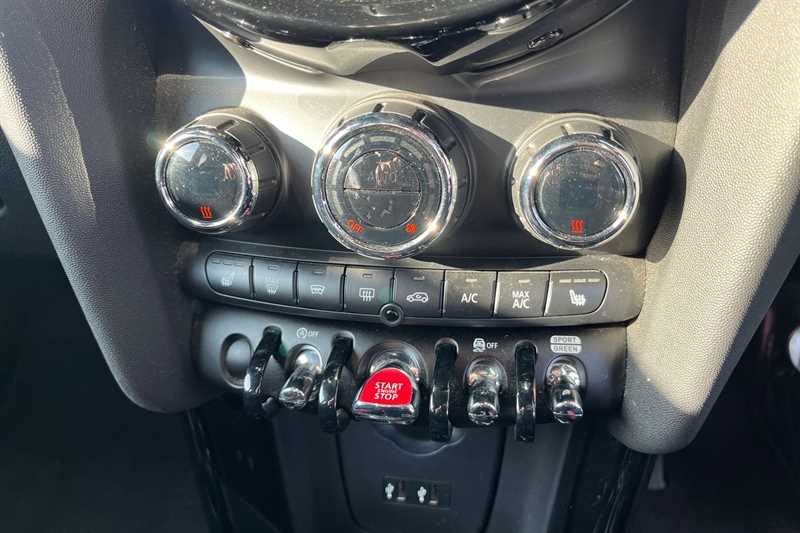 Used MINI Hatch 2018 for sale - 77894716: Photo 15