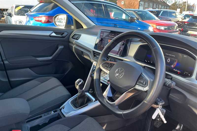 Used Volkswagen T-Roc 2024 for sale - 77323029: Photo 14