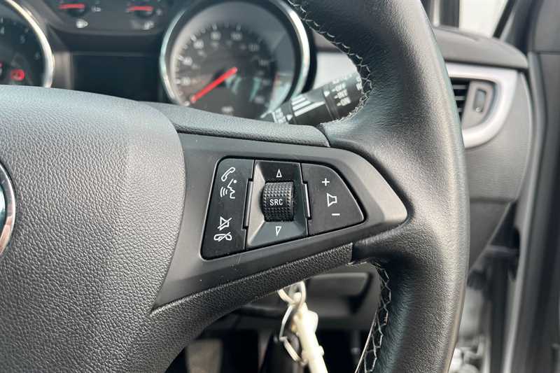 Used Vauxhall Astra 2018 for sale - 76351799: Photo 22