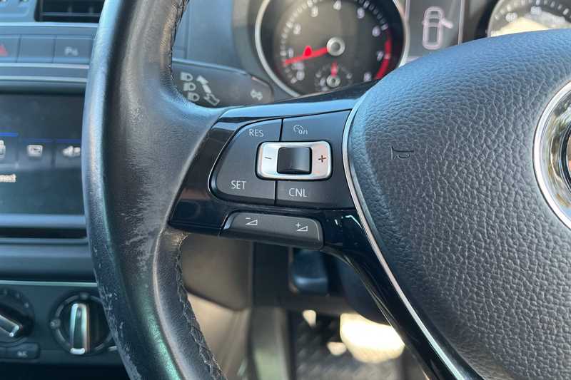 Used Volkswagen Polo 2017 for sale - 76443960: Photo 15