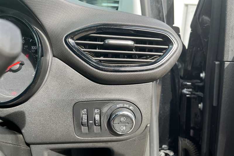 Used Vauxhall Crossland X 2019 for sale - 75903652: Photo 36