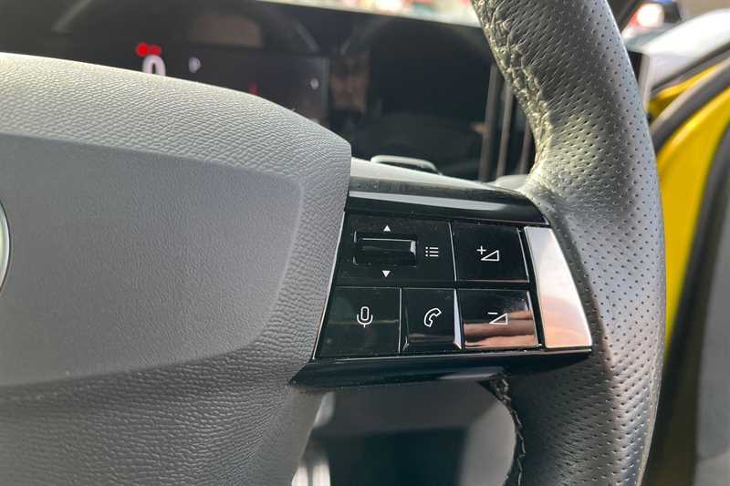 Used Vauxhall Astra 2022 for sale - 77444210: Photo 22