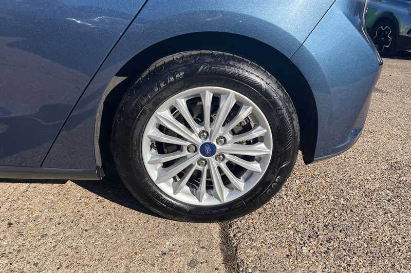 Used Ford Focus 2019 for sale - 76075612: Photo 11