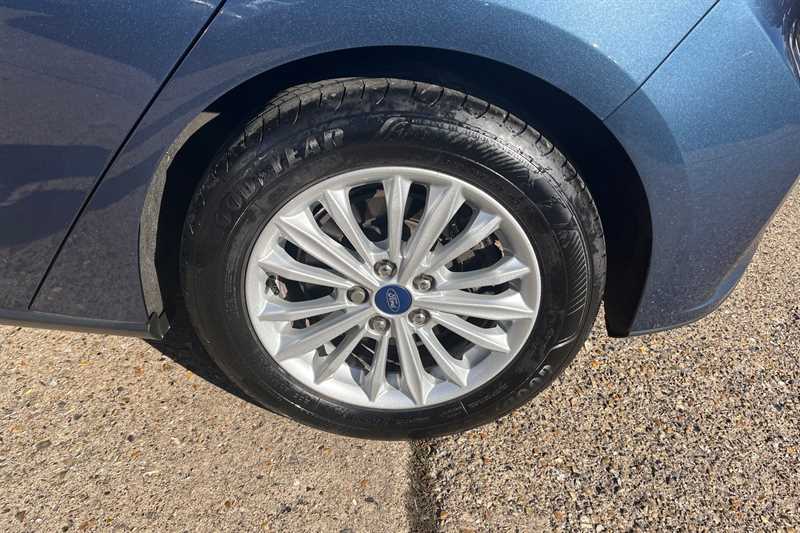 Used Ford Focus 2019 for sale - 76075612: Photo 9