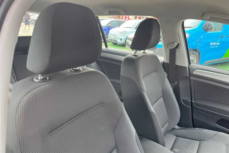 Used Volkswagen Golf 2016 for sale - 77929845: Photo 23